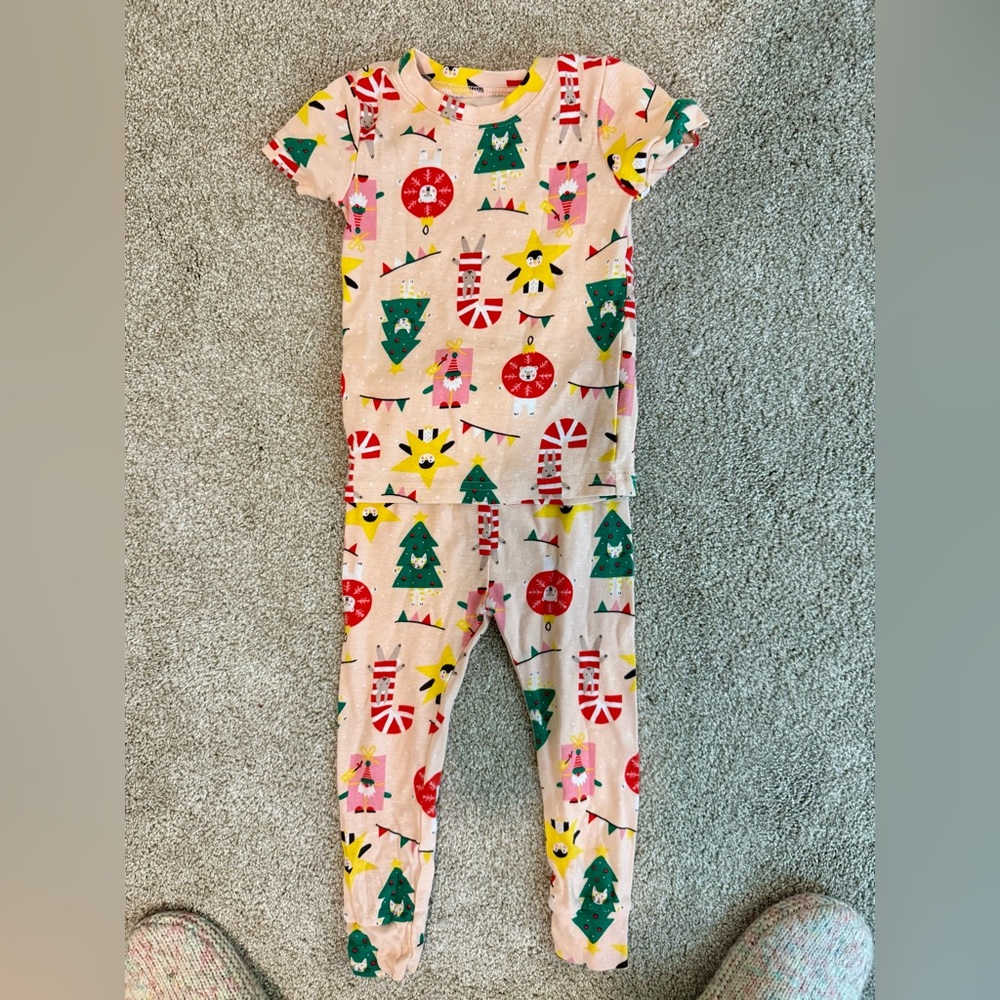 Old Navy Christmas PJ bundle - pink 2T